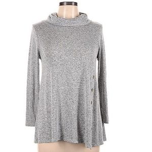 NWOT•Misia cowl neck tunic w button detail (M)